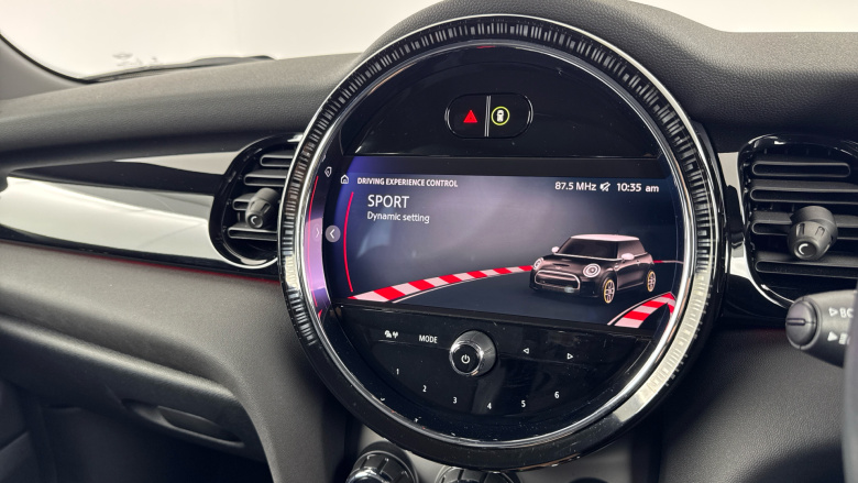 MINI Hatchback 135kW Cooper S Level 2 33kWh 3dr Auto Electric Hatchback